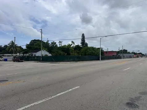 1630 NW 51st Street Miami FL 33142