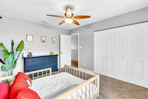 821 Somerset Avenue Davie FL 33325
