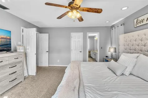 821 Somerset Avenue Davie FL 33325