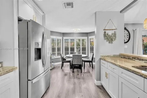 821 Somerset Avenue Davie FL 33325
