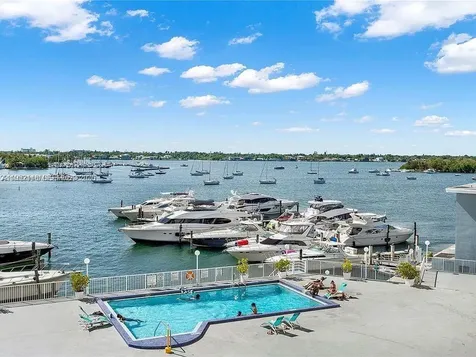 7904 West Drive North Bay Village FL 33141