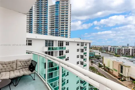 3001 S Ocean Drive Hollywood FL 33019