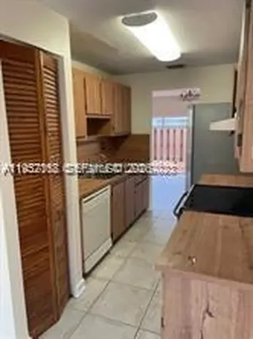 879 NW 81st Way Plantation FL 33324