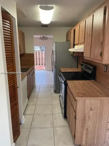 879 NW 81st Way Plantation FL 33324