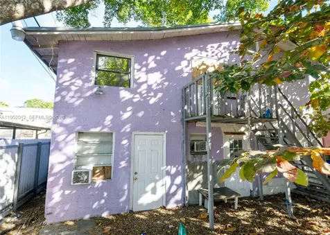 2919 NW 8th Avenue Miami FL 33127