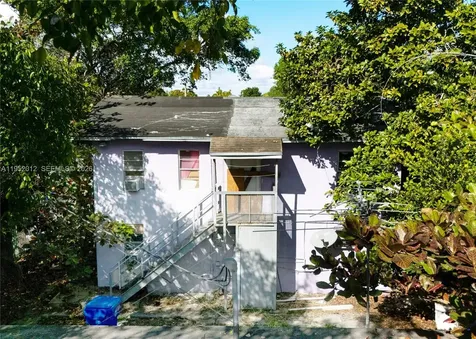 2919 NW 8th Avenue Miami FL 33127