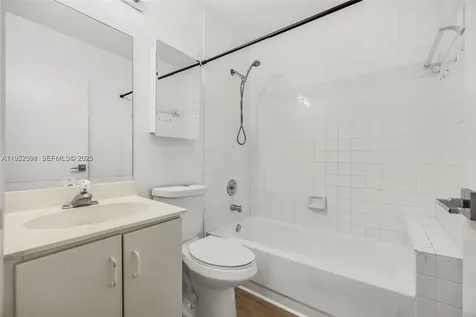8421 SW 209th Street Cutler Bay FL 33189