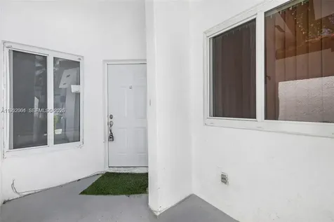 8421 SW 209th Street Cutler Bay FL 33189