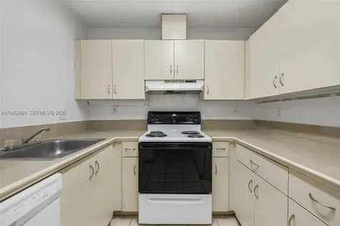 8421 SW 209th Street Cutler Bay FL 33189