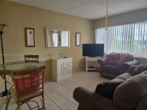 900 SW 11th Avenue Hallandale Beach FL 33009