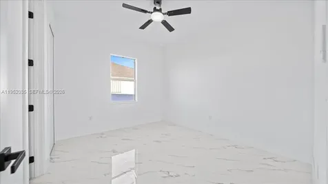 913/915 NE 15th Lane Cape Coral FL 33909