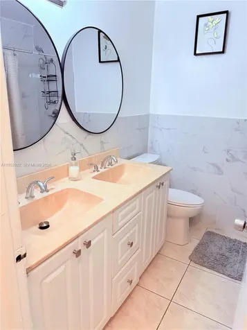 824 SW 12th Court Fort Lauderdale FL 33315