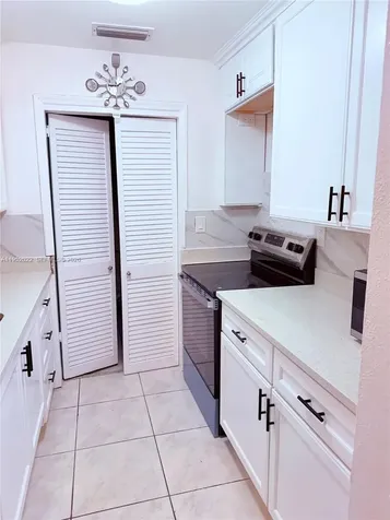 824 SW 12th Court Fort Lauderdale FL 33315