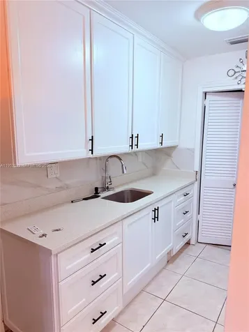 824 SW 12th Court Fort Lauderdale FL 33315