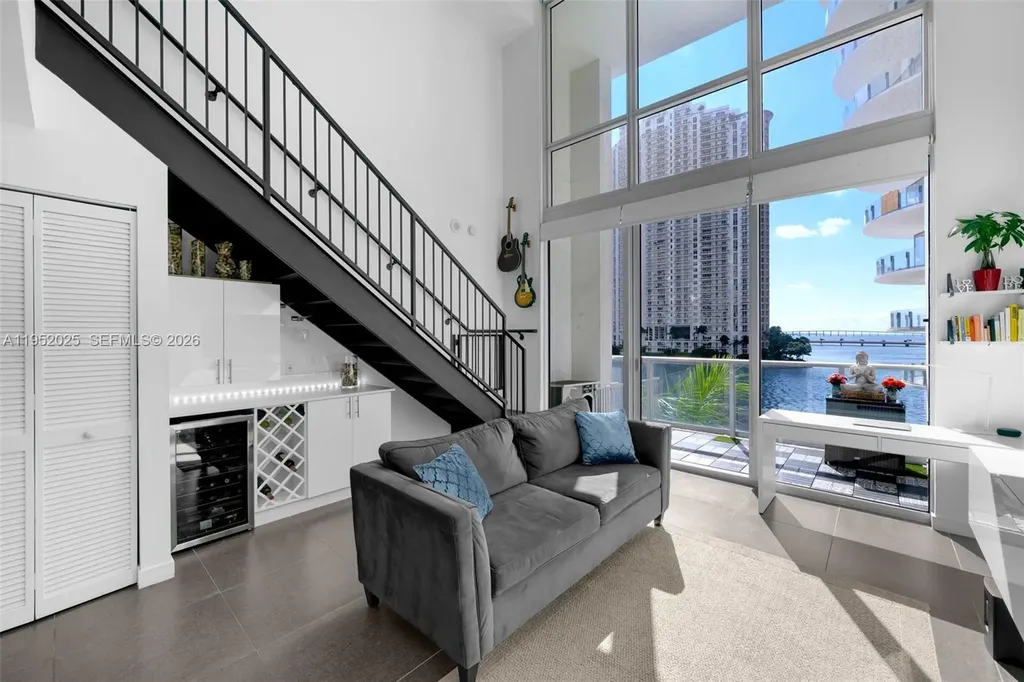 300 S Biscayne Boulevard Miami FL 33131