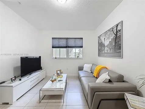 260 NW 109th Avenue Miami FL 33172