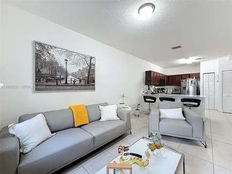 260 NW 109th Avenue Miami FL 33172