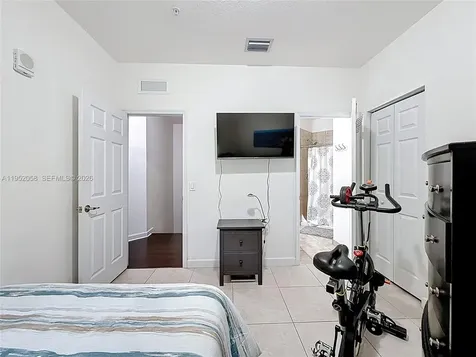260 NW 109th Avenue Miami FL 33172
