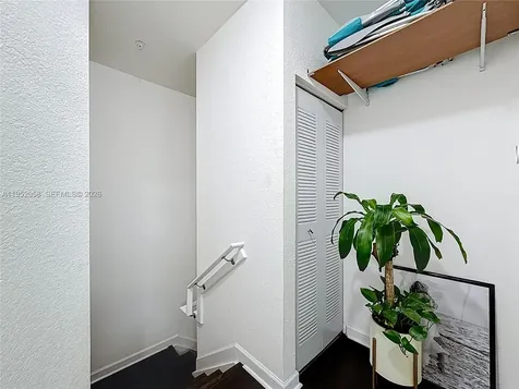 260 NW 109th Avenue Miami FL 33172