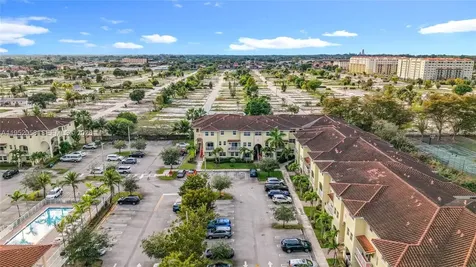 260 NW 109th Avenue Miami FL 33172
