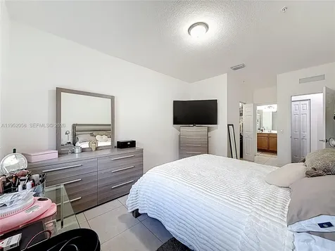 260 NW 109th Avenue Miami FL 33172
