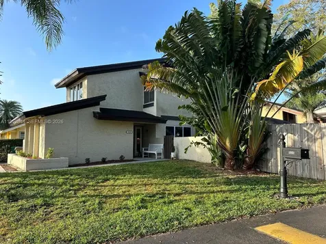 8320 SW 39th Court Davie FL 33328