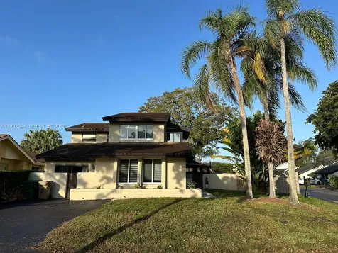 8320 SW 39th Court Davie FL 33328