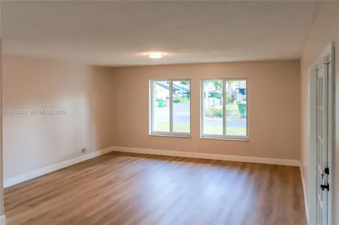 8320 SW 39th Court Davie FL 33328