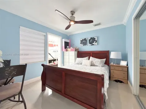 1300 SW 136th Place Miami FL 33184