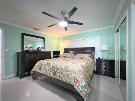 1300 SW 136th Place Miami FL 33184