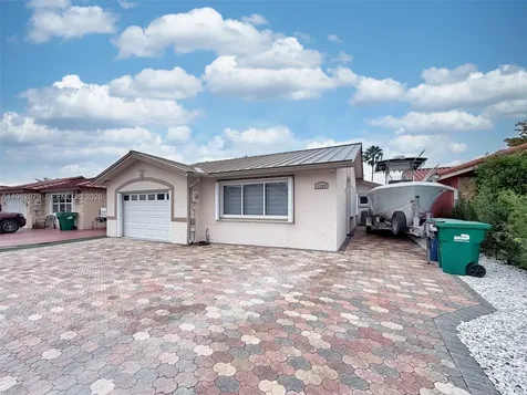 1300 SW 136th Place Miami FL 33184