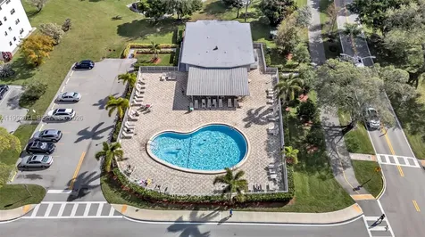 391 Grantham F Deerfield Beach FL 33442