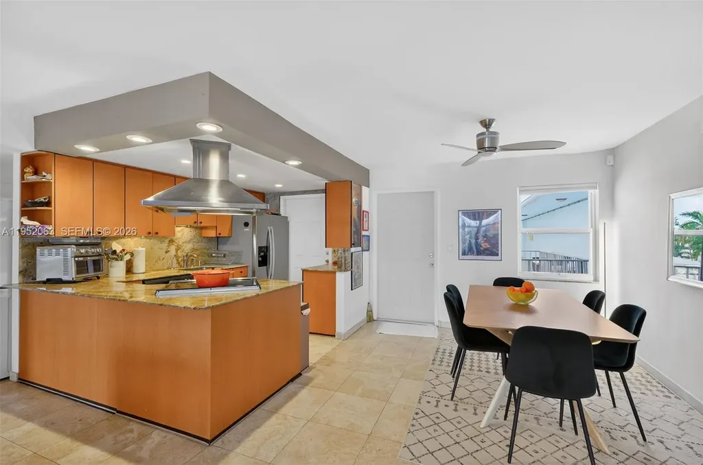 801 Meridian Avenue Miami Beach FL 33139
