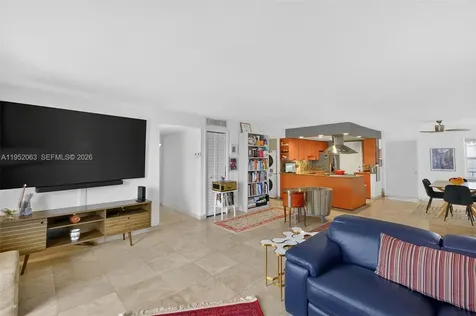 801 Meridian Avenue Miami Beach FL 33139