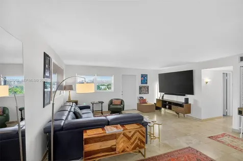 801 Meridian Avenue Miami Beach FL 33139