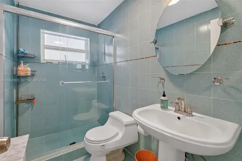 801 Meridian Avenue Miami Beach FL 33139