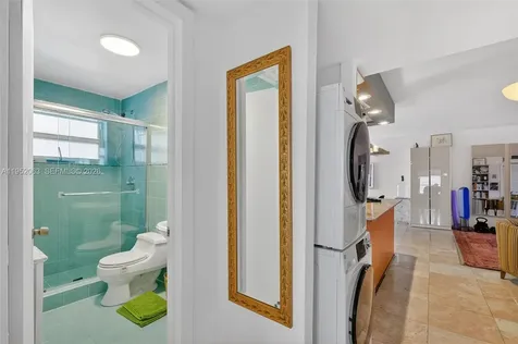 801 Meridian Avenue Miami Beach FL 33139