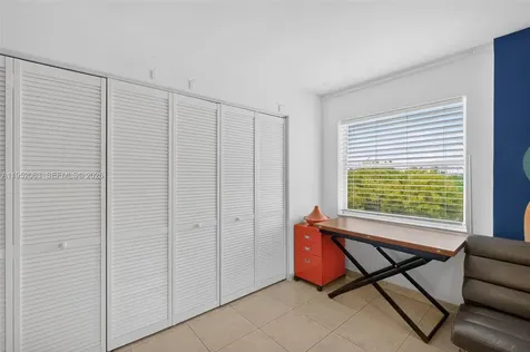 801 Meridian Avenue Miami Beach FL 33139