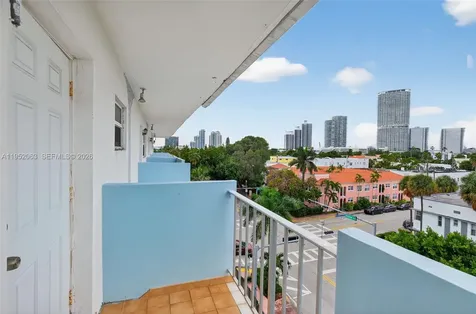 801 Meridian Avenue Miami Beach FL 33139