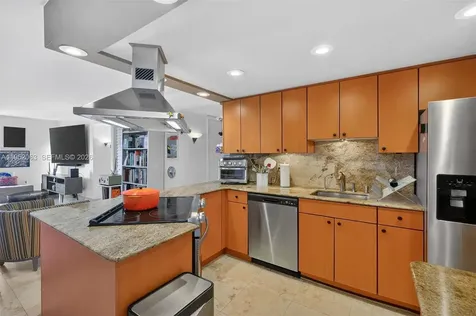 801 Meridian Avenue Miami Beach FL 33139