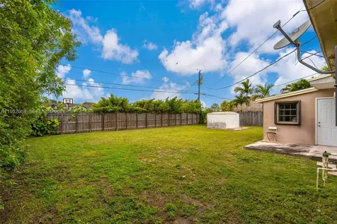 4332 SW 98th Avenue Miami FL 33165