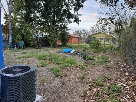 822 Lemon Sebring FL 33870
