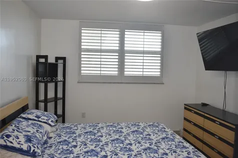 465 Ocean Drive Miami Beach FL 33139