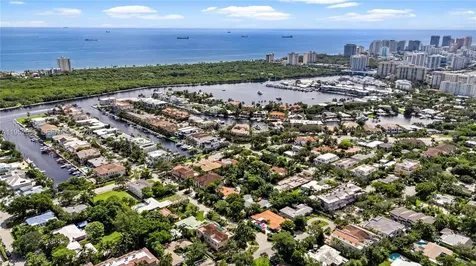 2600 NE 15th Street Fort Lauderdale FL 33304