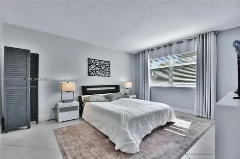 2999 NW 48th Avenue Lauderdale Lakes FL 33313
