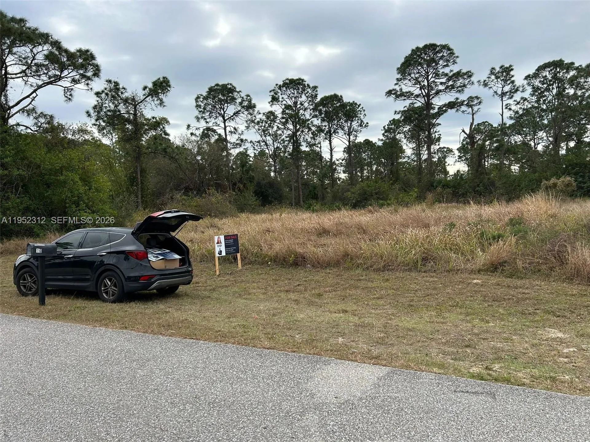 1054 Barcelona Street E Other City - In The State Of Florida FL 33974