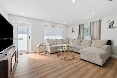 5402 NW 25th Terrace Tamarac FL 33309