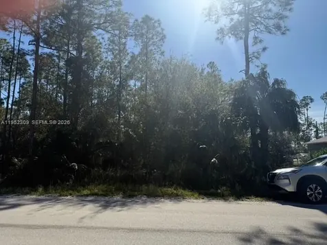 4204 E. 10th Street Other City - In The State Of Florida FL 33972