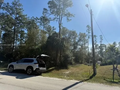 4204 E. 10th Street Other City - In The State Of Florida FL 33972