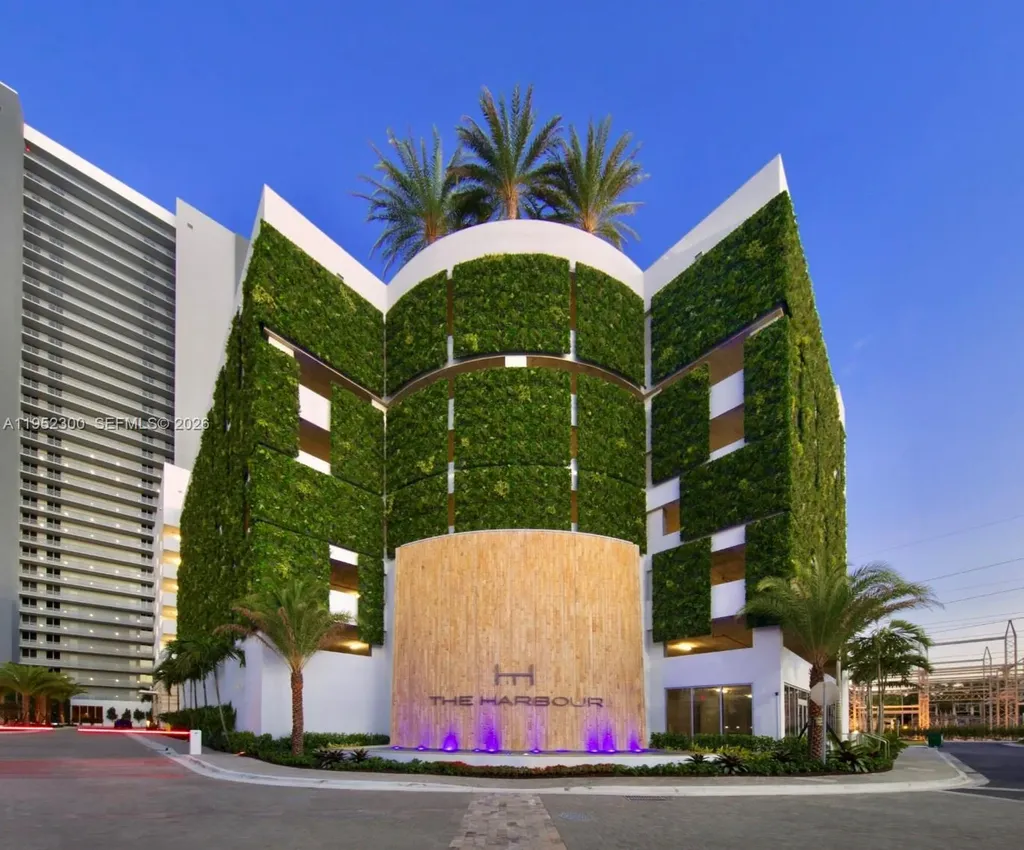 16385 Biscayne Boulevard North Miami Beach FL 33160